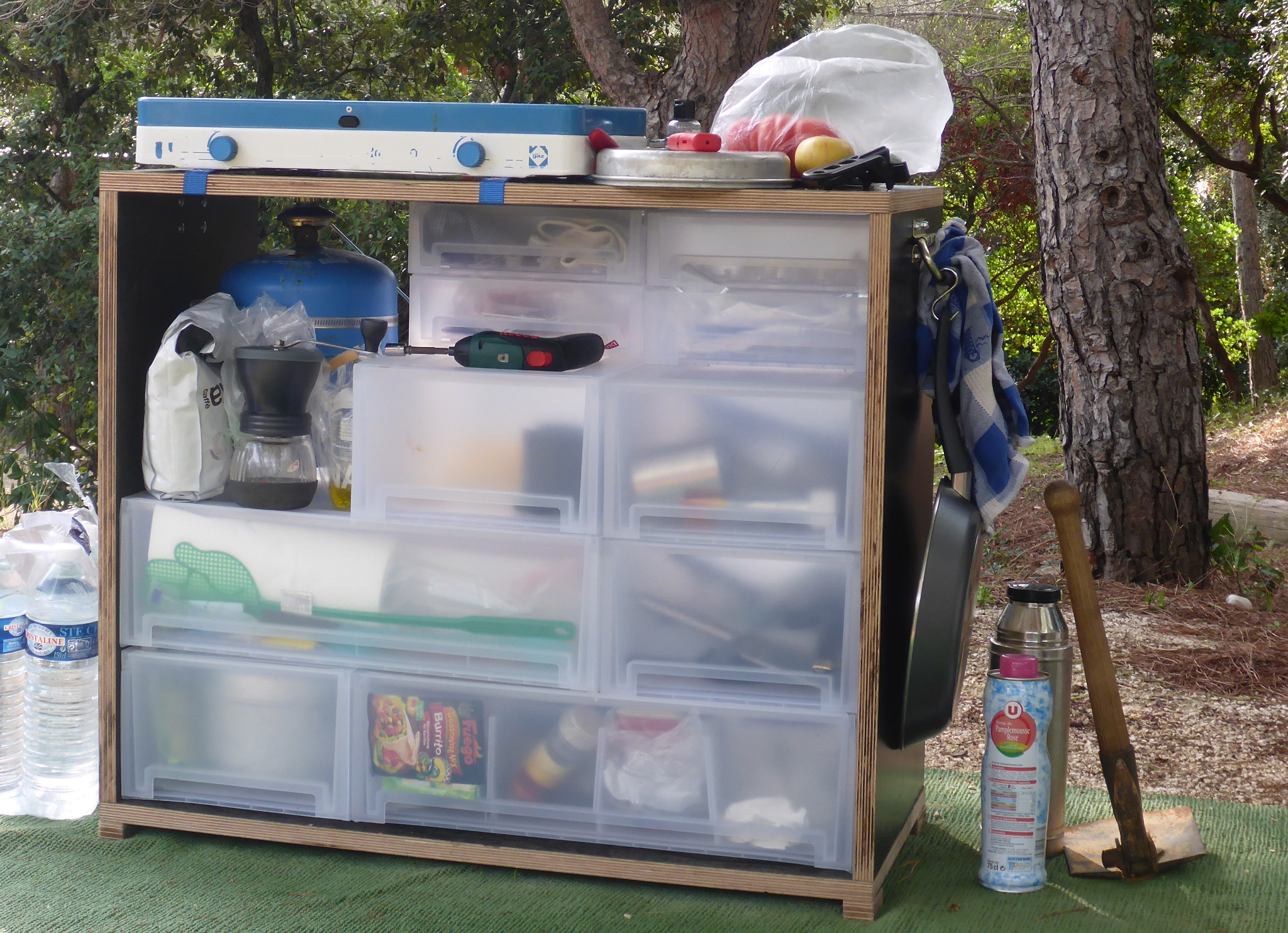 Mobiler Campingküchenschrank