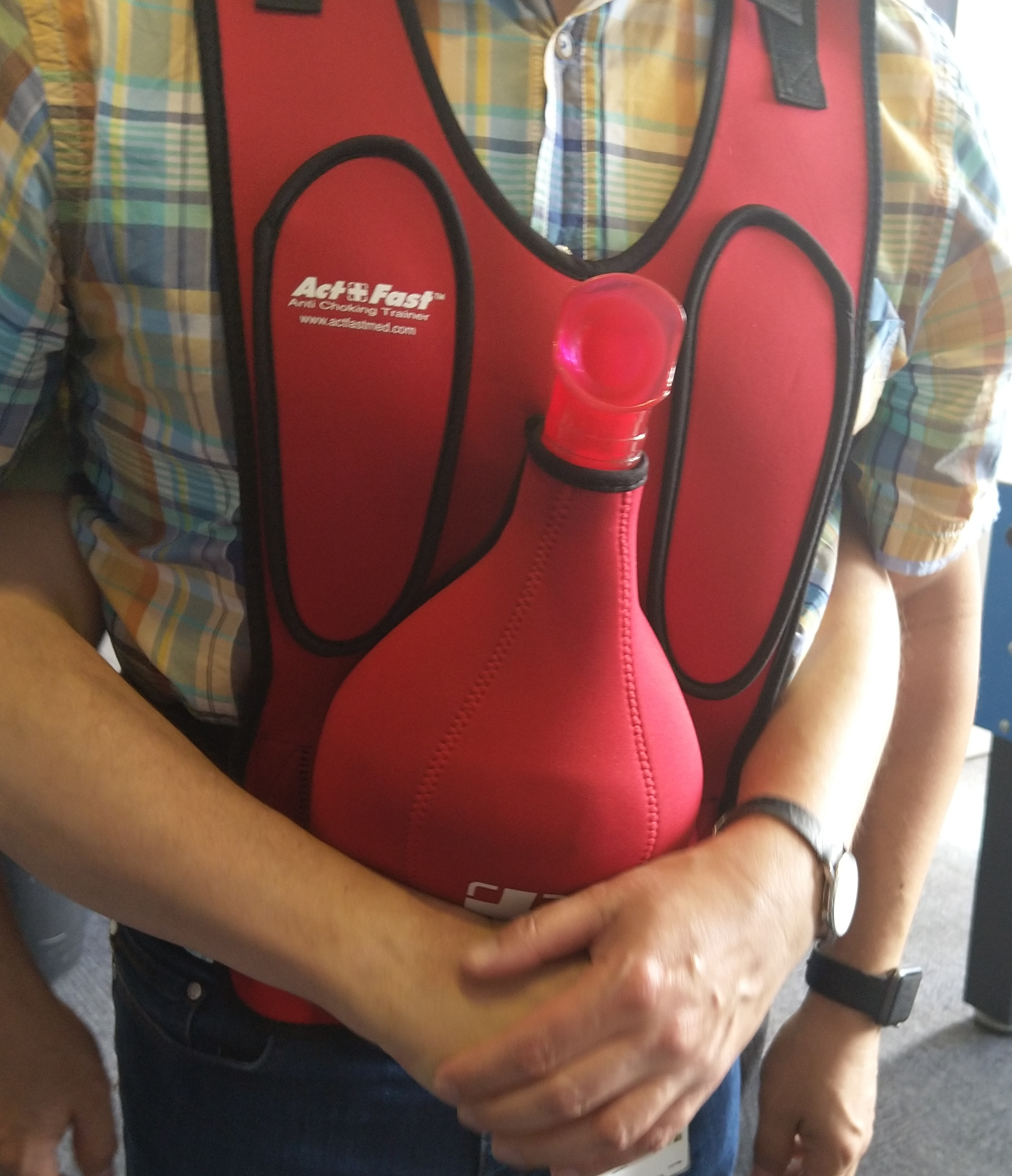 erste hilfe Heimlich Manöver