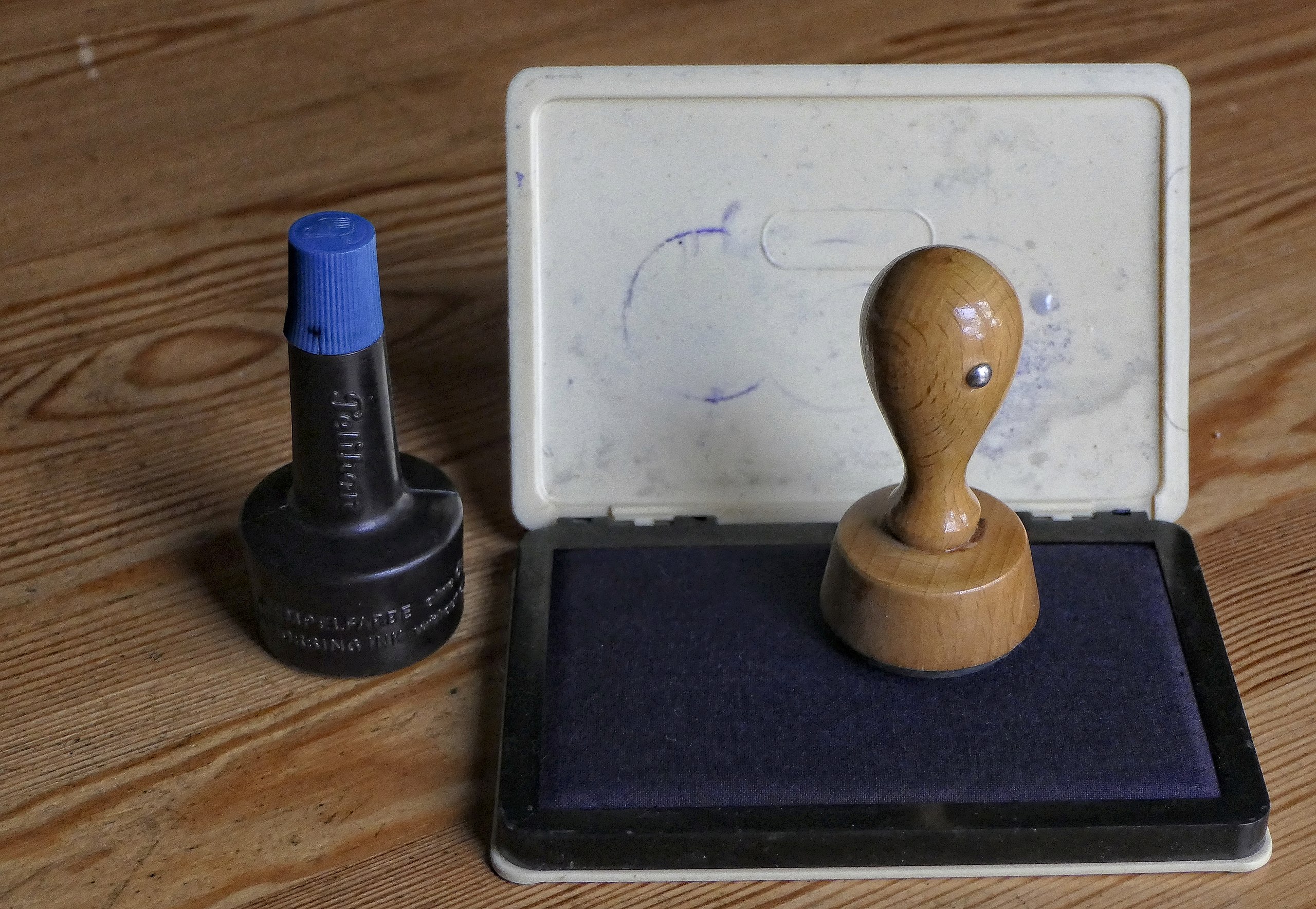 Stempel mit Stempelkissen