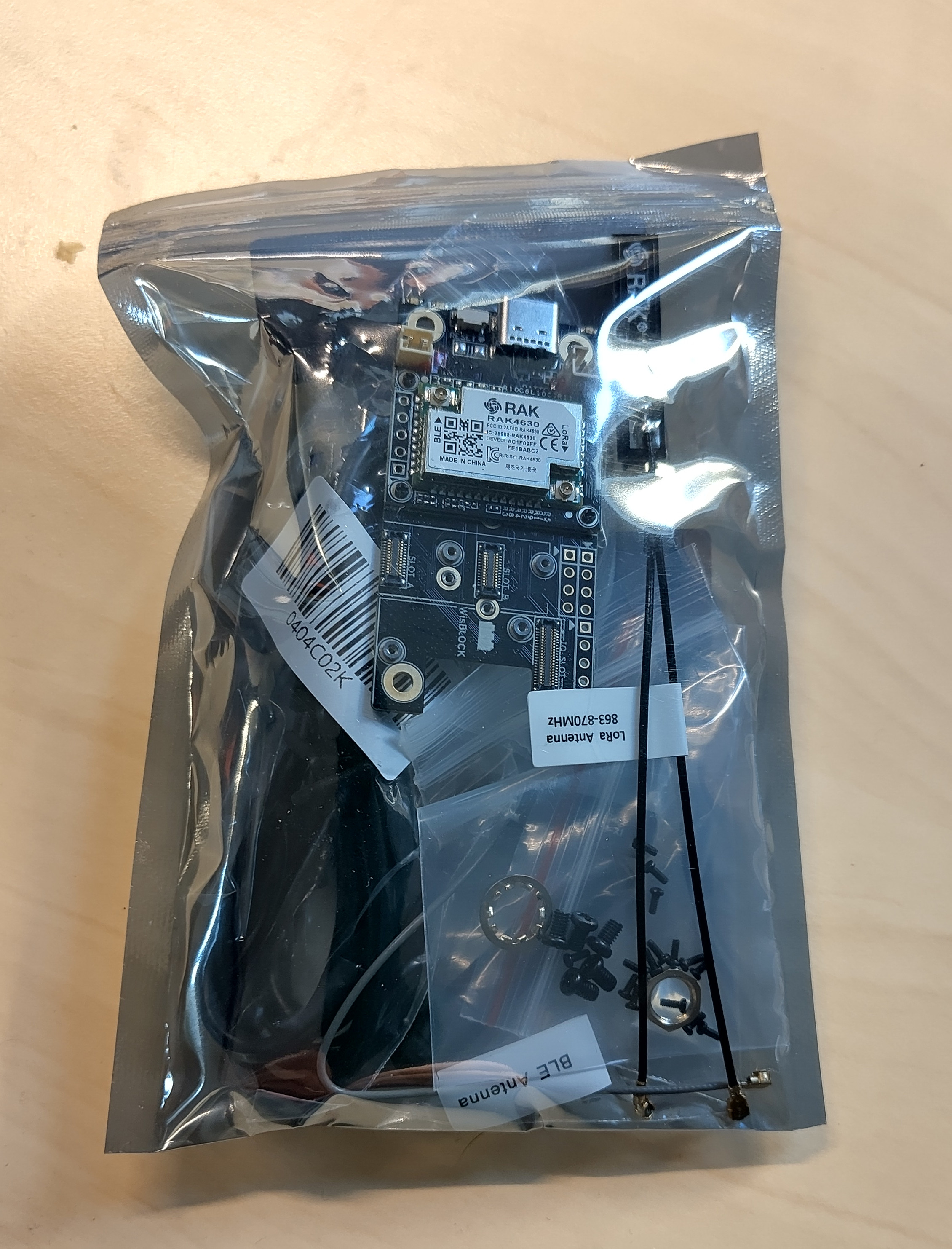 Verpacktes Meshtastic WisMesh Starter Kit  