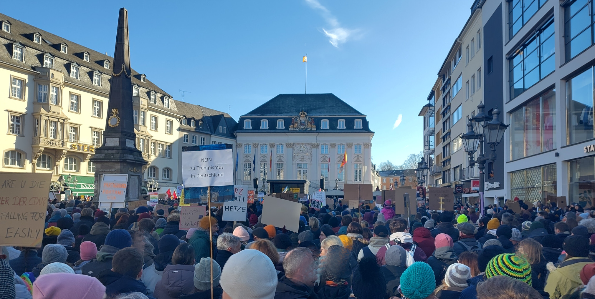 Demonstration gegen die CDU in Bonn