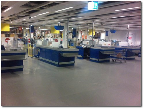 201109-warteschlange-ikea-2.jpg