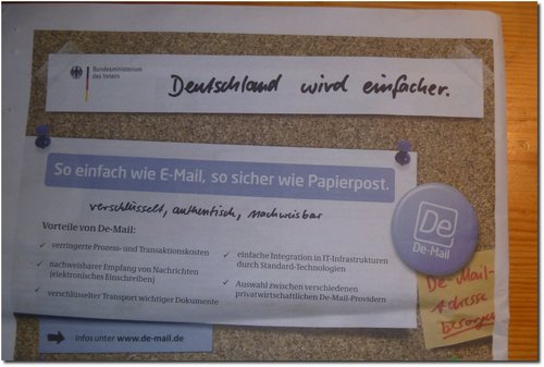 201110-innenminister-wirbt-fuer-de-mail.jpg