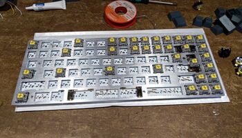 Tastatur beim zusammenbauen